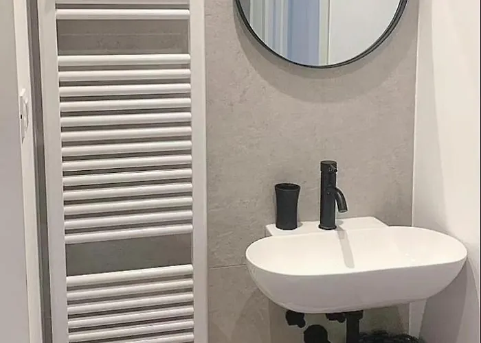 Vicolo 923 招待所 3*